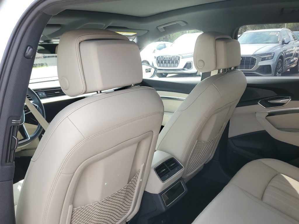 Certified 2024 Audi Q8 e-tron Premium Plus AWD/4WD image 18