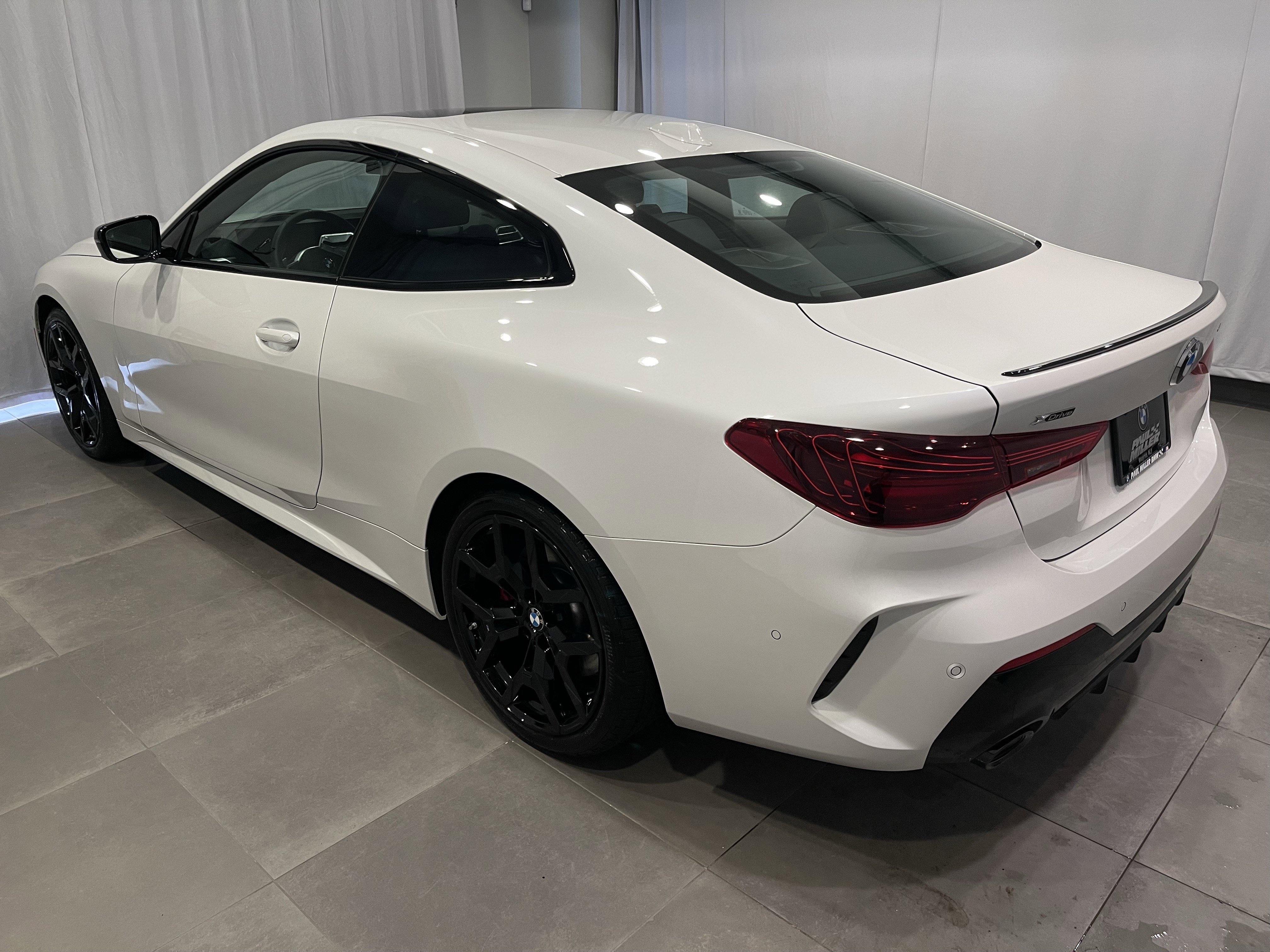 Used 2025 BMW 430i xDrive Coupe w/ M Sport Package image 4