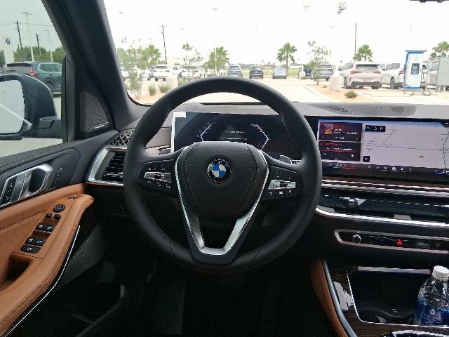 New 2026 BMW X5 xDrive40i w/ Off-Road Package AWD/4WD image 9