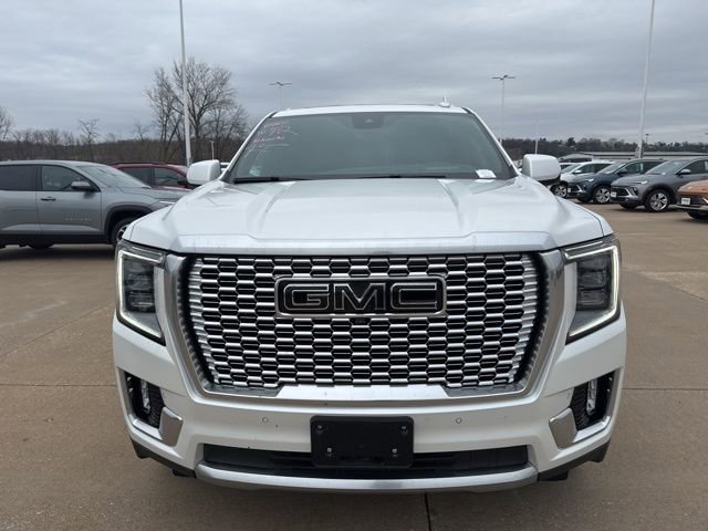 Used 2024 GMC Yukon XL Denali w/ Advanced Technology Package image 8