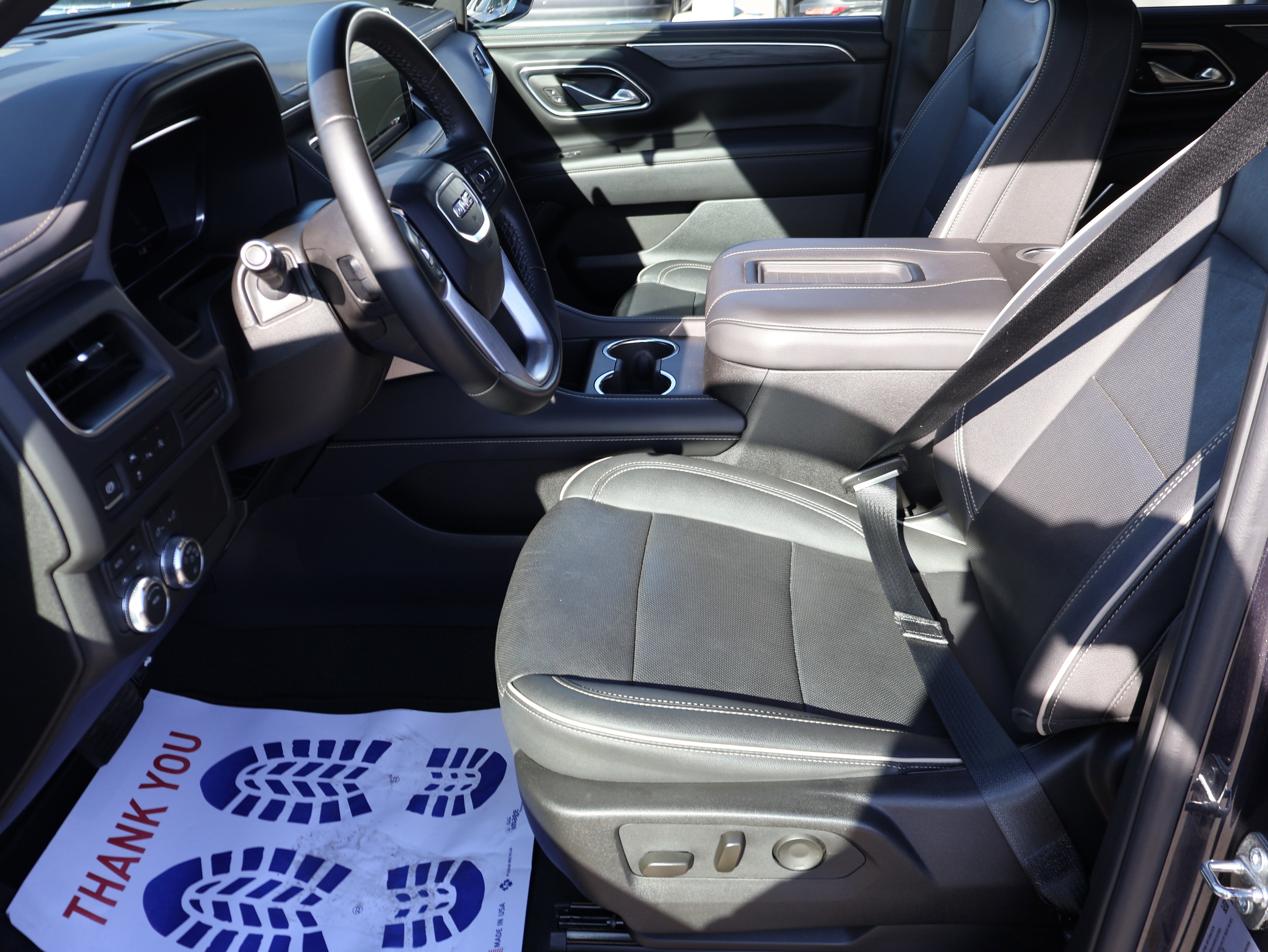 Used 2024 GMC Yukon SLT image 44