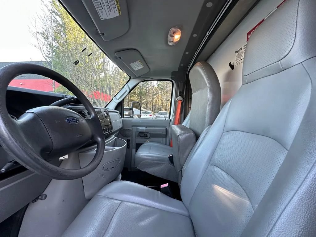 Used 2015 Ford E-350 and Econoline 350 Super Duty RWD image 8