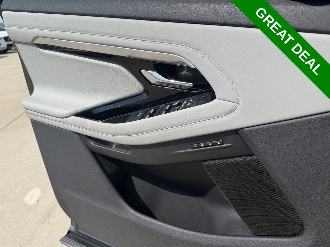 Used 2021 Land Rover Range Rover Evoque SE AWD/4WD image 29