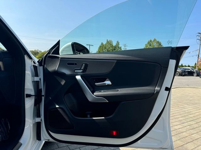 Used 2024 Mercedes-Benz CLA 250 4MATIC image 20