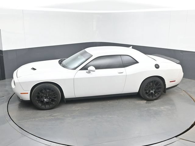 Used 2015 Dodge Challenger SXT Plus RWD image 31