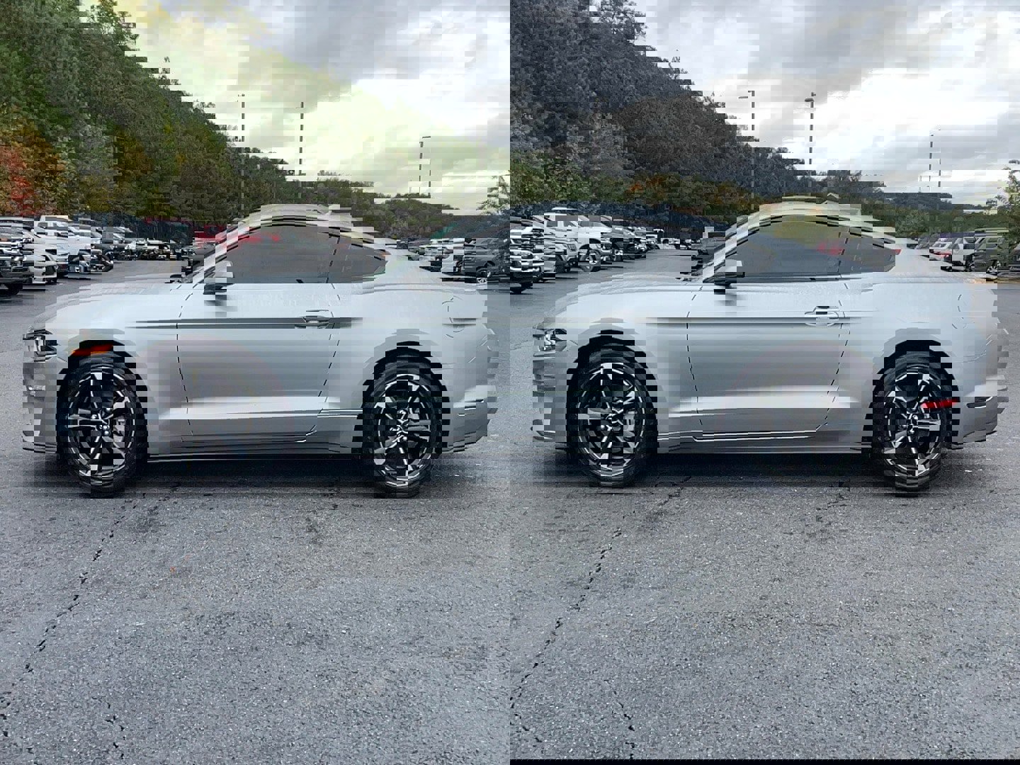 Used 2023 Ford Mustang Coupe image 8