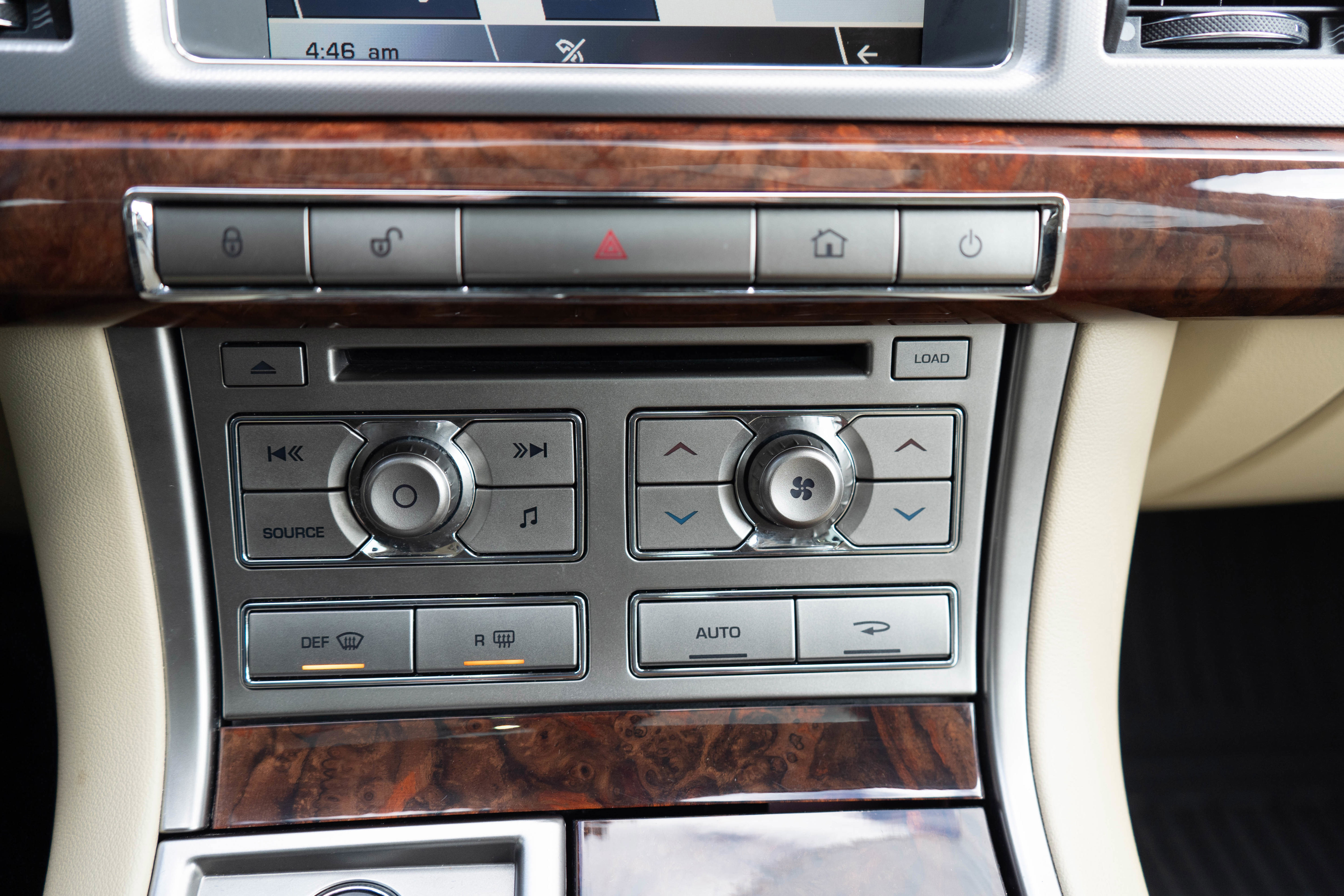 Used 2011 Jaguar XF Portfolio RWD image 19