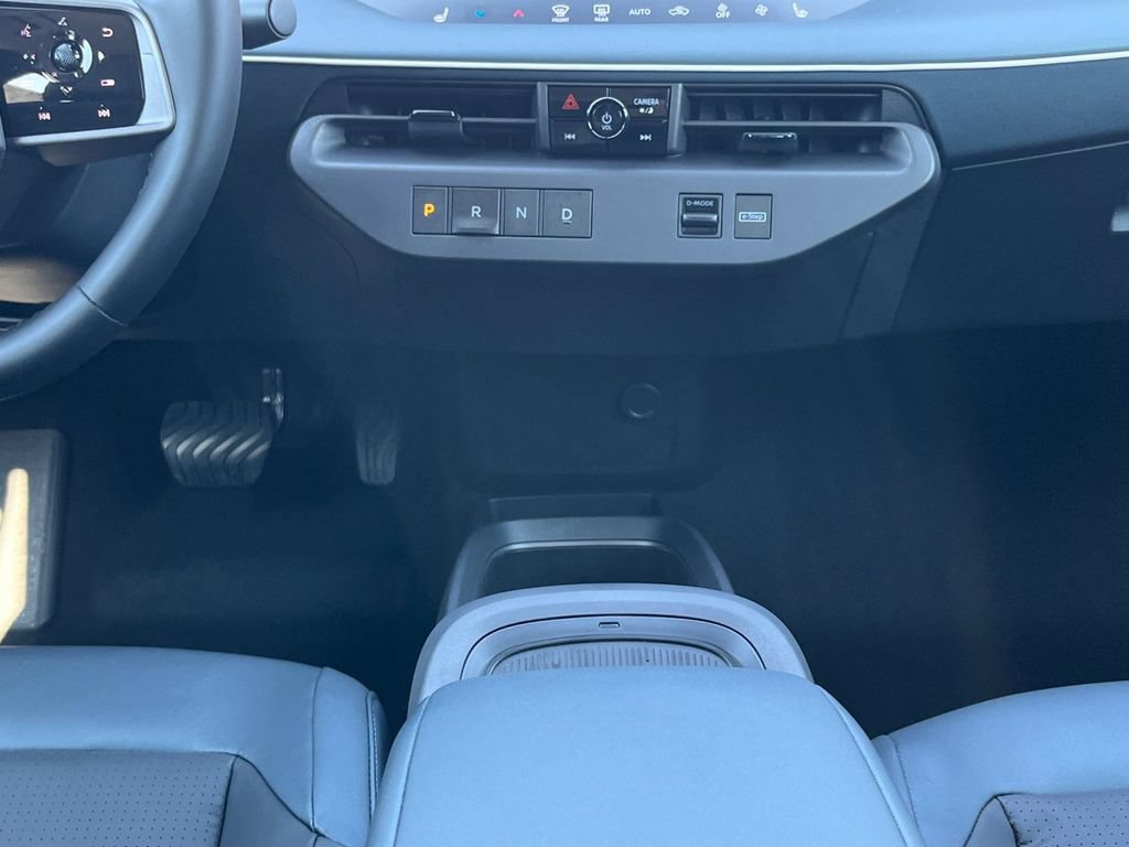 New 2026 Nissan Leaf SV+ w/ Floor Mat Package (SV+) FWD image 4