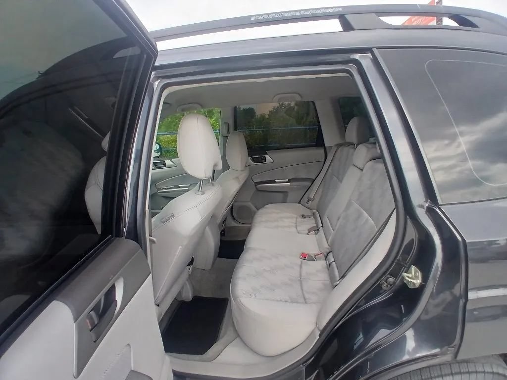 Used 2010 Subaru Forester 2.5X AWD/4WD image 16