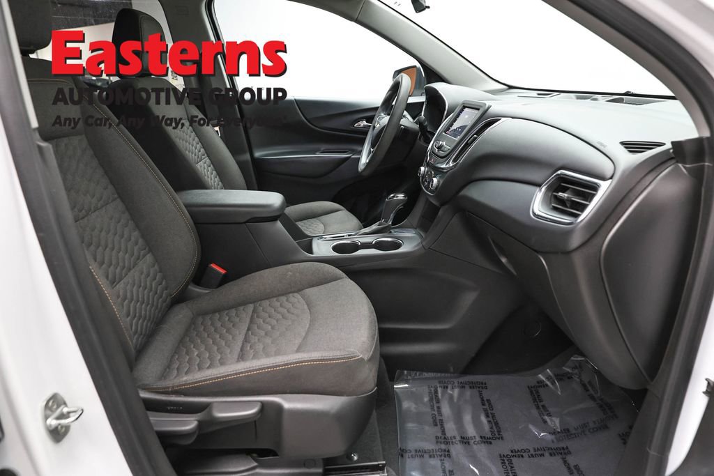 Used 2021 Chevrolet Equinox LT FWD image 23