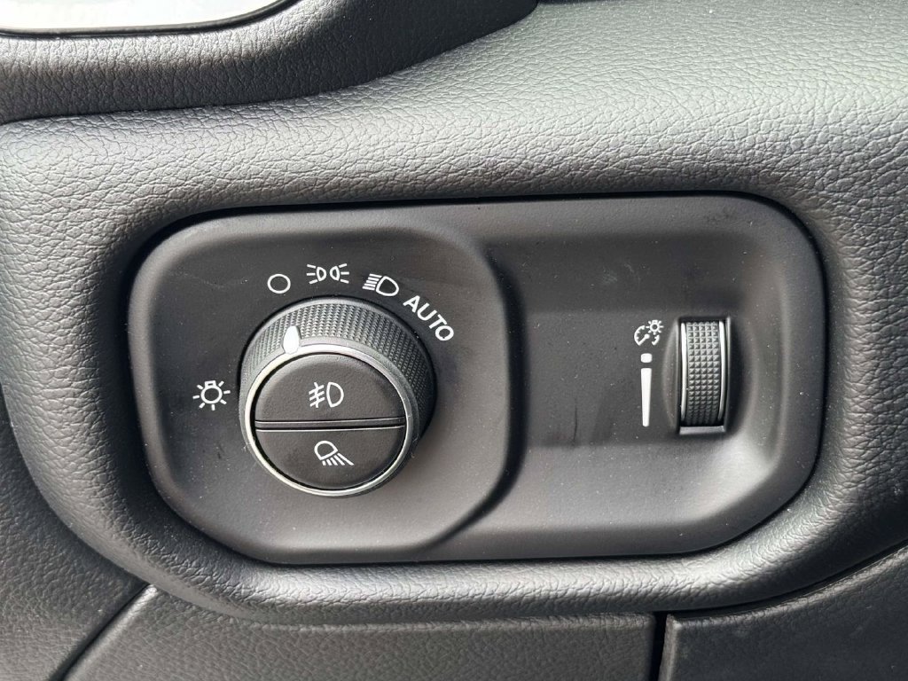 New 2026 RAM 2500 Big Horn AWD/4WD image 28