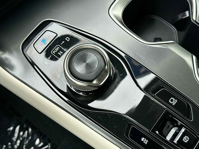 Used 2025 Lexus RZ 450e w/ Accessory Package (2T) image 25