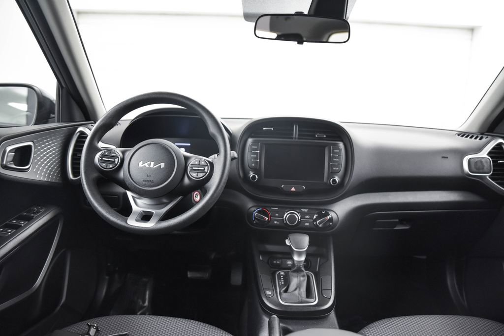 Used 2024 Kia Soul LX w/ Option Group 015 image 21