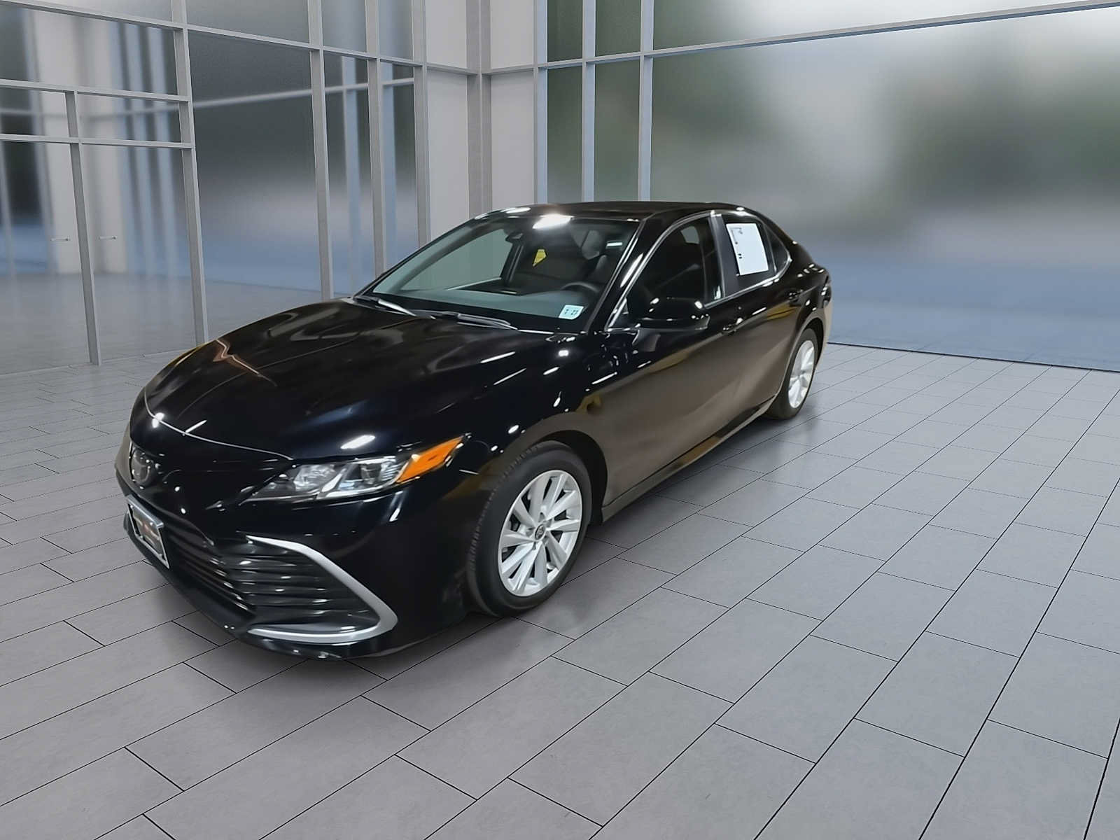 Certified 2022 Toyota Camry LE FWD image 4