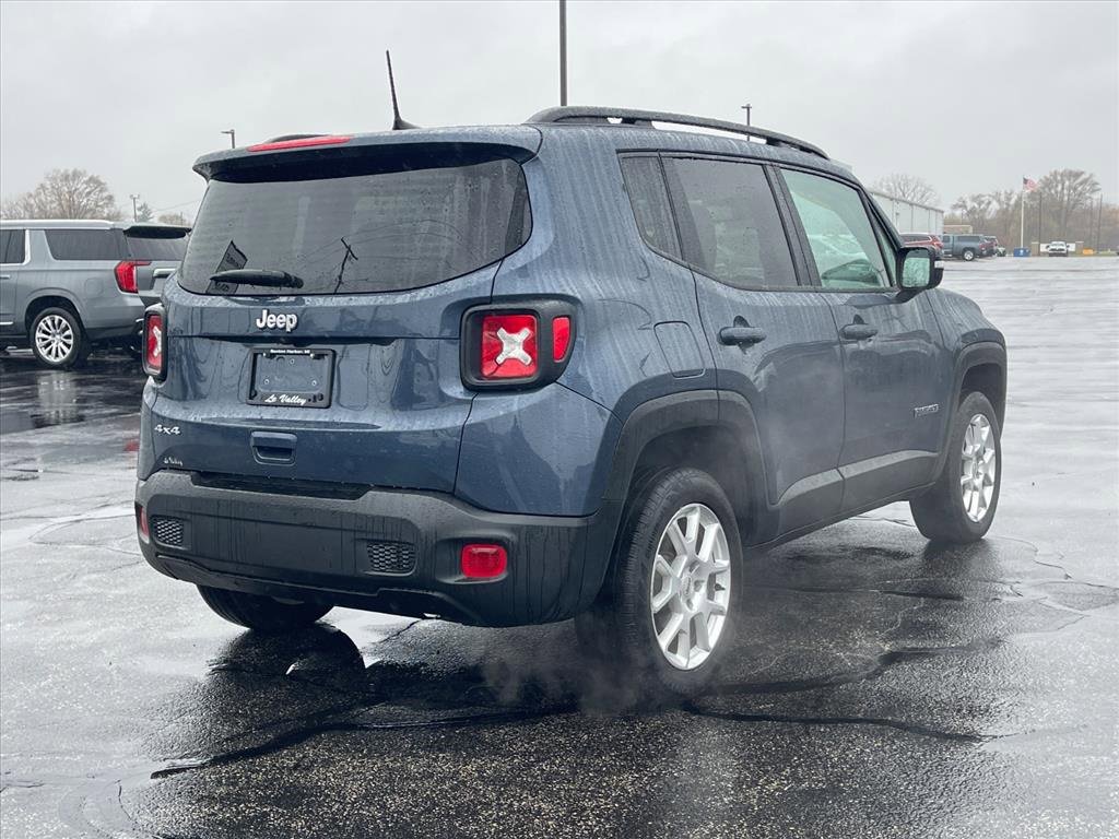 Used 2023 Jeep Renegade Latitude w/ Premium Group image 10