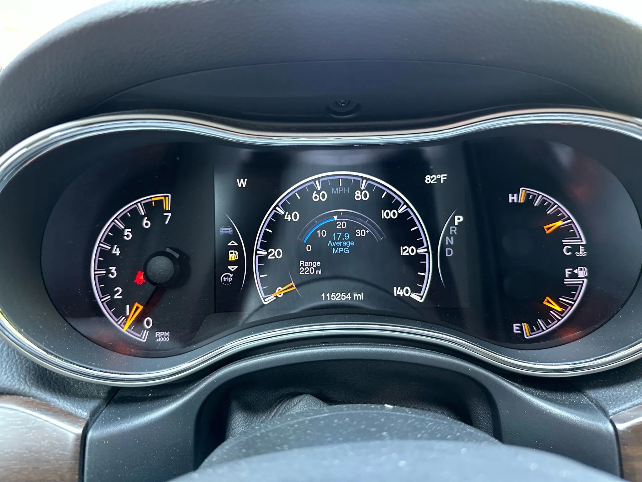 Used 2018 Jeep Grand Cherokee Limited w/ Luxury Group II image 19