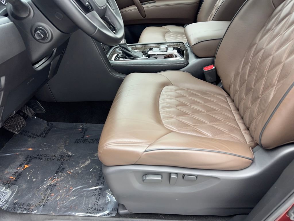 Used 2024 Nissan Armada Platinum w/ Captain's Chairs Package image 37