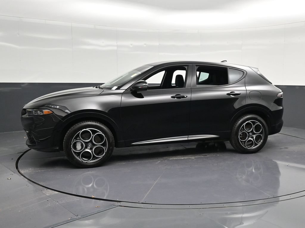 Used 2025 Alfa Romeo Tonale AWD/4WD image 7
