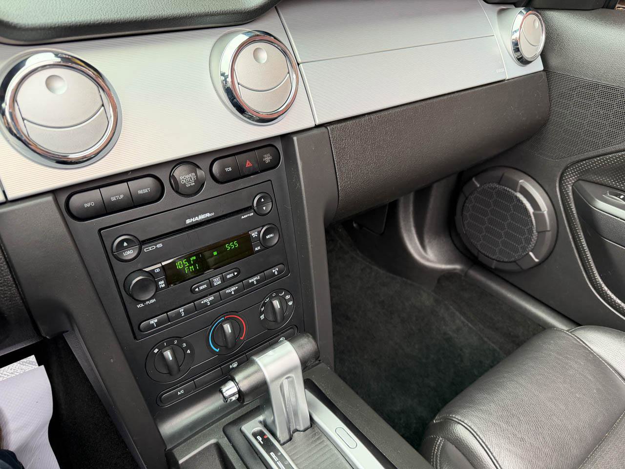 Used 2007 Ford Mustang GT Premium image 32