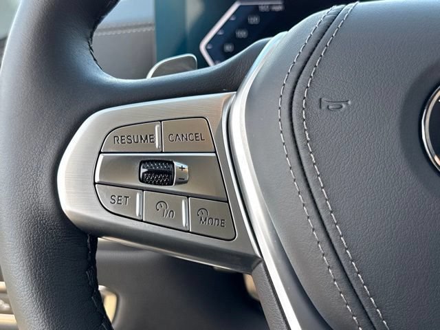 Used 2026 BMW X7 xDrive40i AWD/4WD image 25