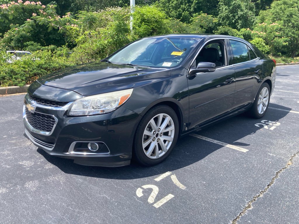 Used 2015 Chevrolet Malibu LT FWD image 2
