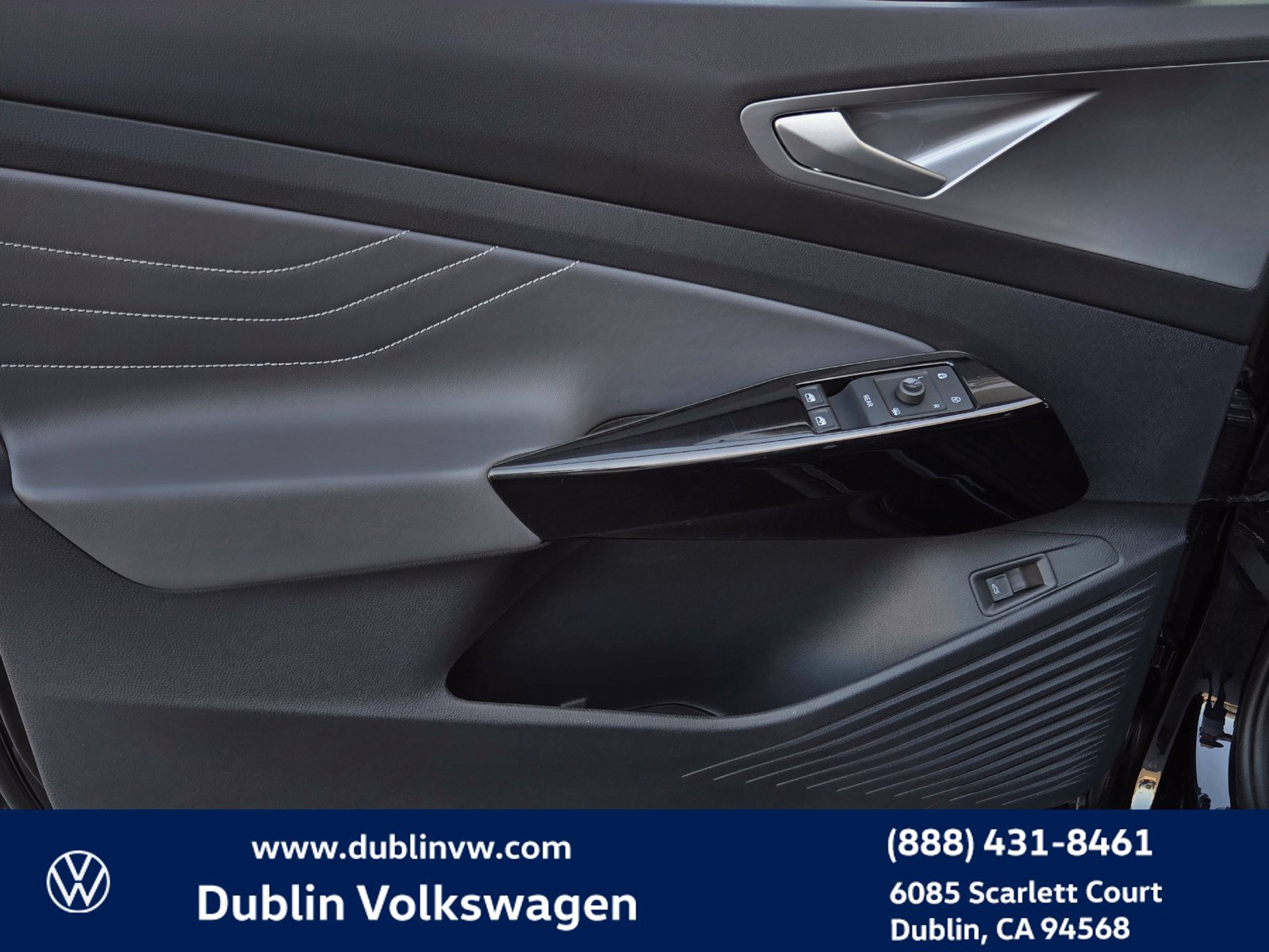 Used 2023 Volkswagen ID.4 Pro S AWD/4WD image 10