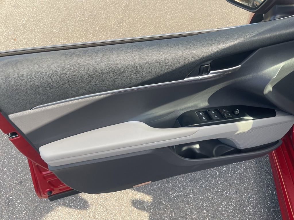 Used 2019 Toyota Camry SE image 20