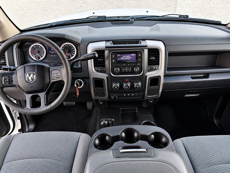 Used 2018 RAM 2500 Tradesman w/ Chrome Appearance Group AWD/4WD image 9