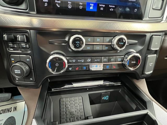 Used 2024 Ford F350 King Ranch w/ Chrome Package image 19