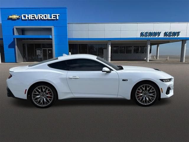 Used 2024 Ford Mustang GT Premium RWD image 3