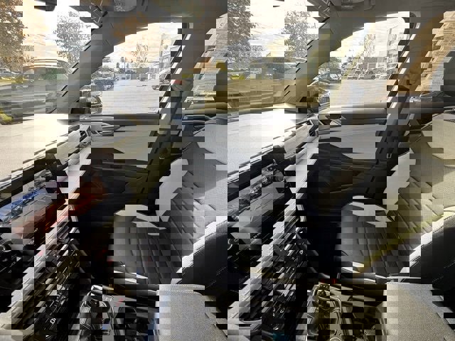 Certified 2025 Volkswagen Taos SEL image 24