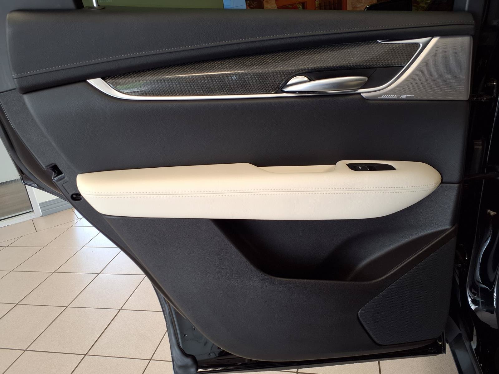 Certified 2025 Cadillac XT5 Sportv AWD/4WD image 18