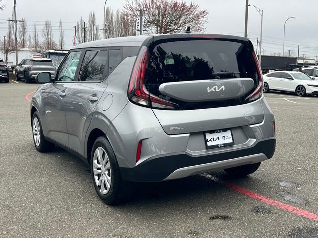 Used 2023 Kia Soul LX FWD image 7