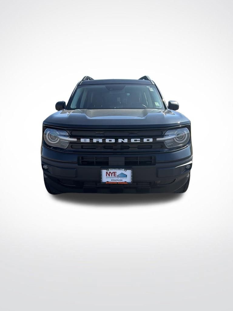 Used 2023 Ford Bronco Sport Outer Banks w/ Tech Package image 2