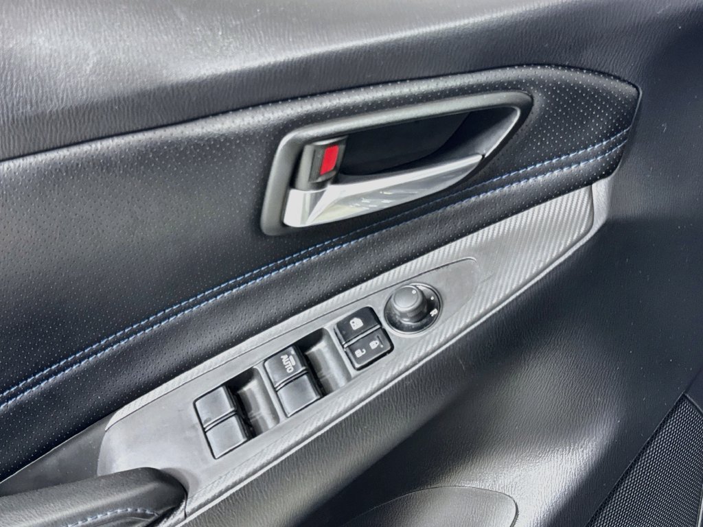 Used 2019 Toyota Yaris XLE FWD image 15
