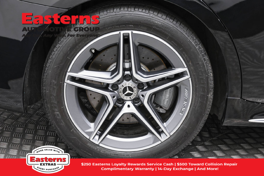 Used 2022 Mercedes-Benz S 500 4MATIC w/ AMG Line Package image 32
