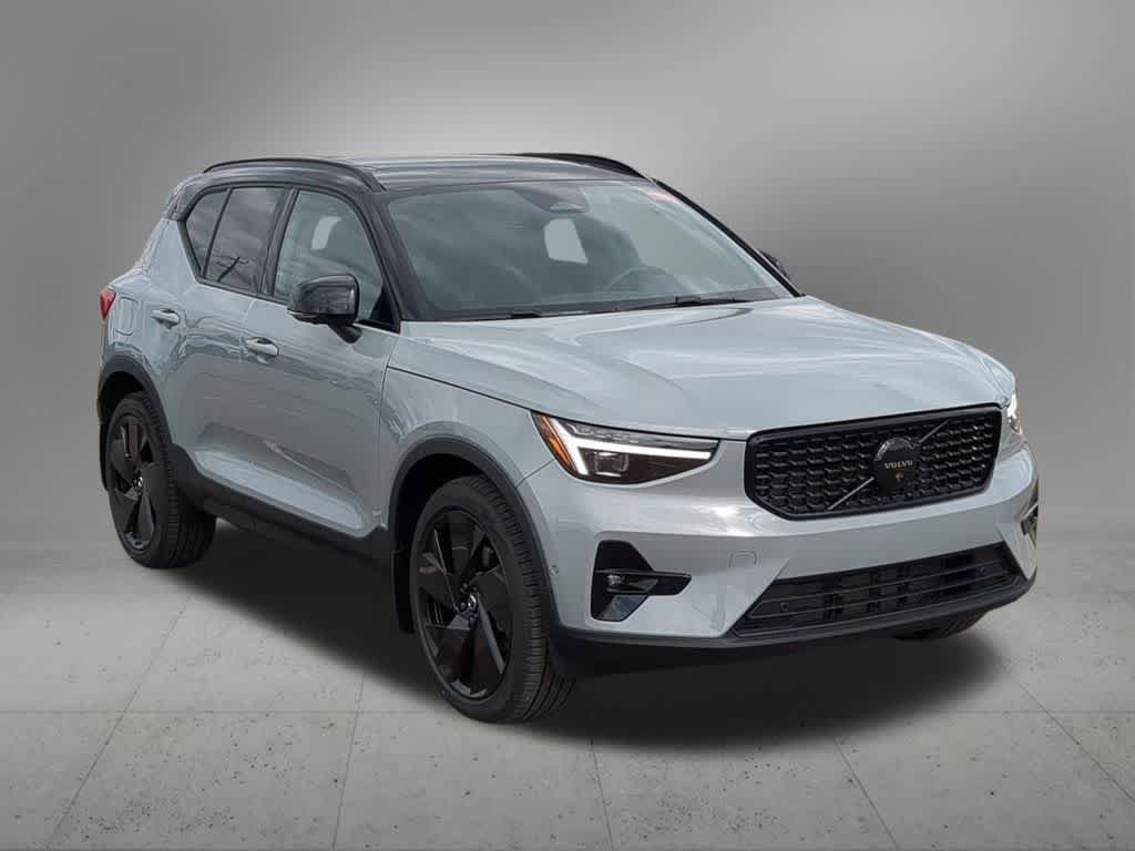 New 2026 Volvo XC40 B5 Ultra w/ Protection Package Premier AWD/4WD image 8