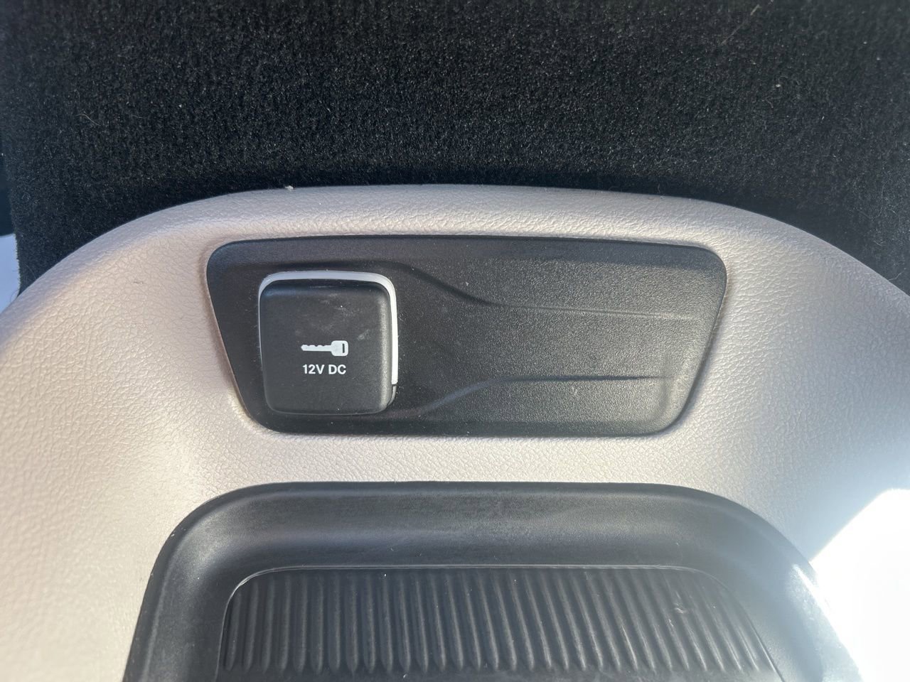 Used 2024 Chrysler Pacifica Touring-L image 25