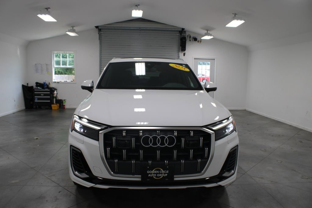 Used 2025 Audi Q7 3.0T Premium Plus AWD/4WD image 3