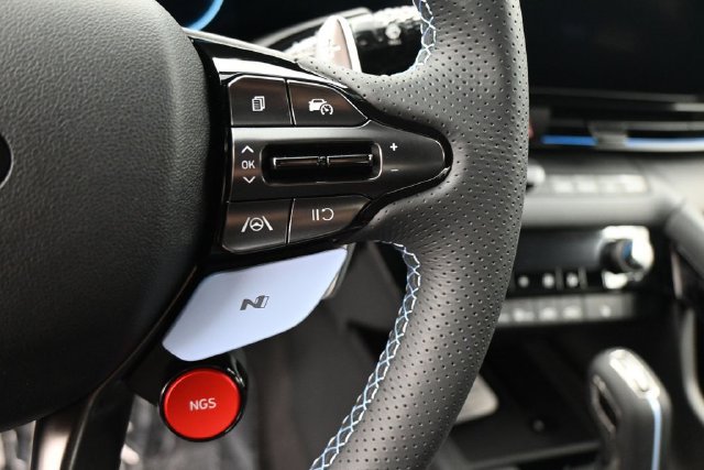New 2026 Hyundai Elantra N FWD image 21