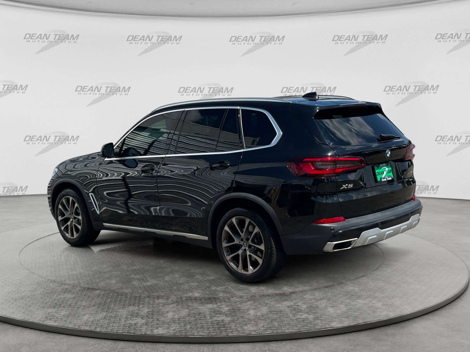 Used 2021 BMW X5 xDrive40i w/ Convenience Package AWD/4WD image 5