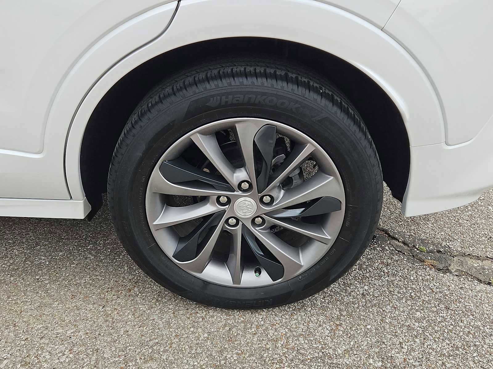 Used 2022 Buick Encore GX Select w/ Advanced Technology Package AWD/4WD image 14