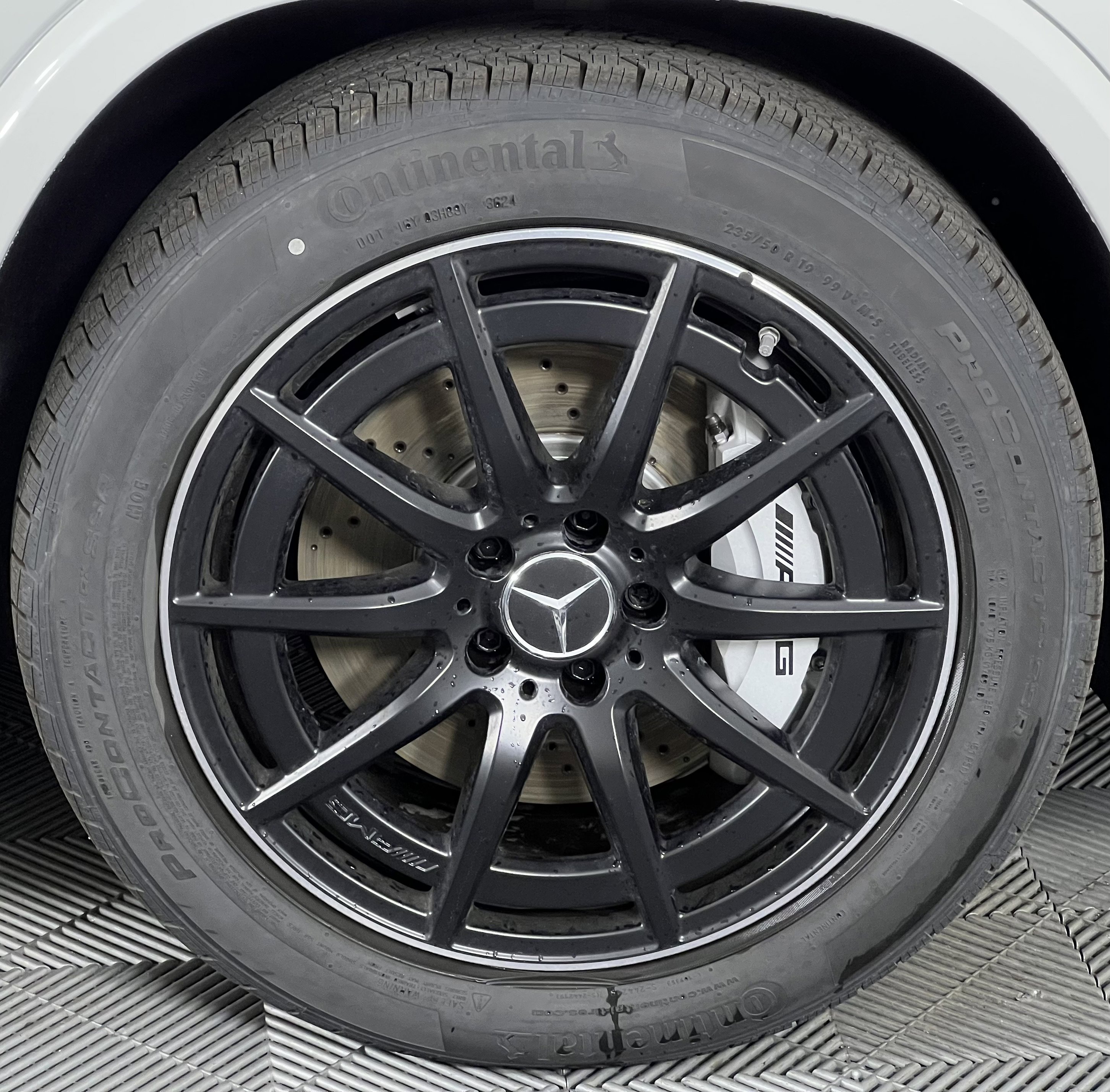 New 2025 Mercedes-Benz GLA 35 AMG 4MATIC image 15