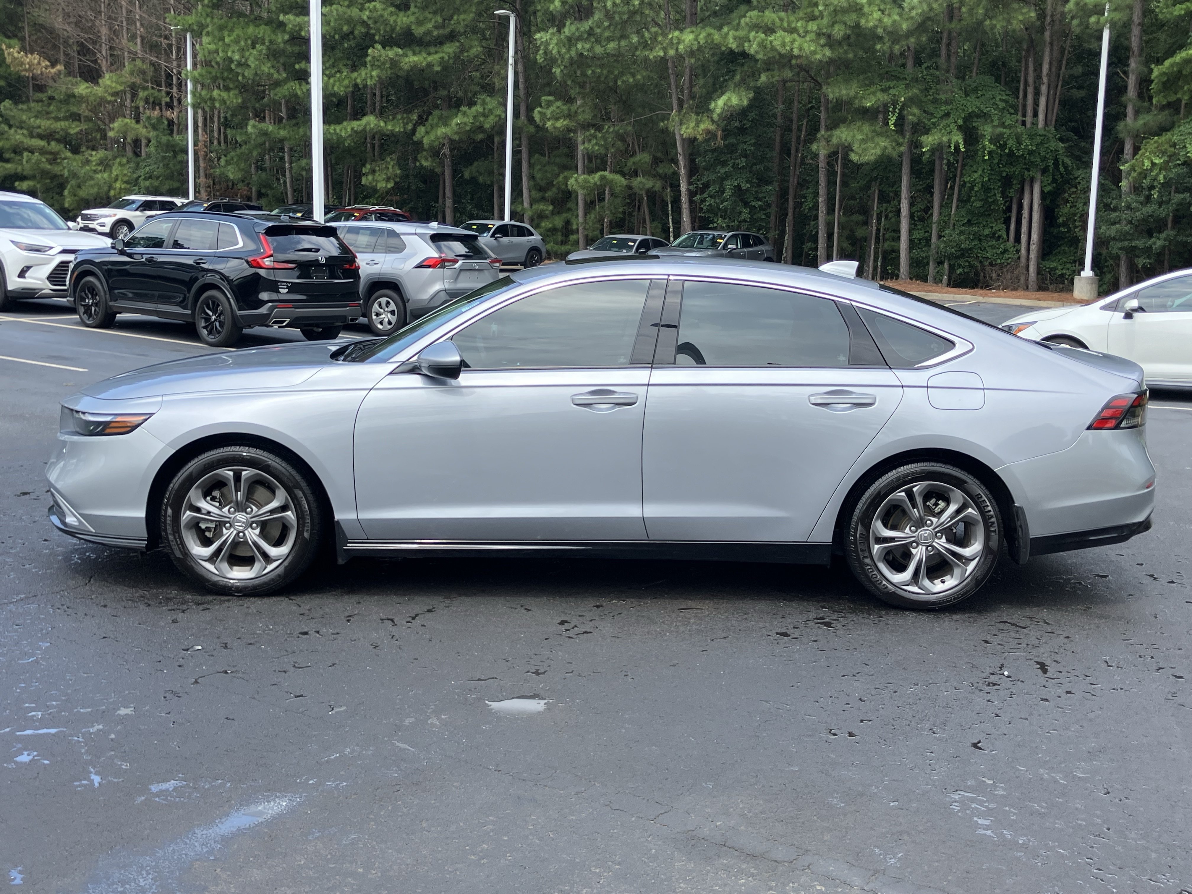 Used 2023 Honda Accord EX-L image 7