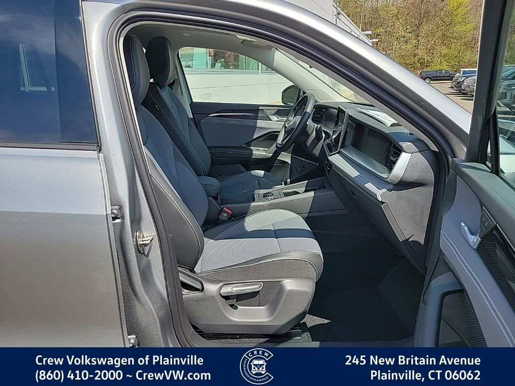 New 2026 Volkswagen Tiguan SE AWD/4WD image 16