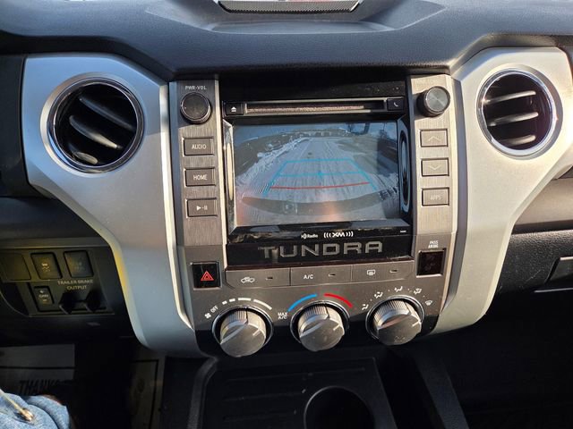 Used 2018 Toyota Tundra SR5 w/ SR5 Upgrade Package image 20