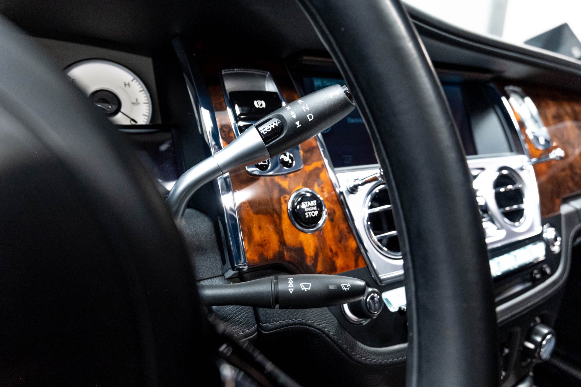Used 2012 Rolls-Royce Ghost RWD image 77