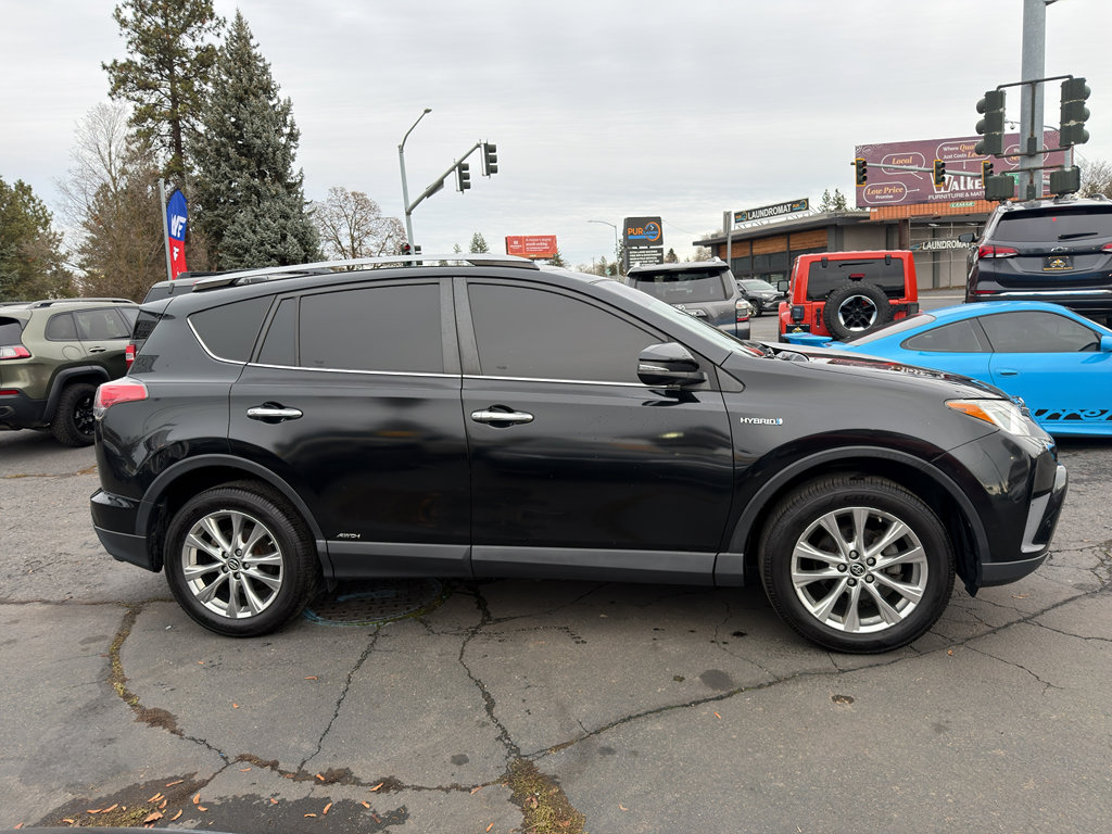 Used 2017 Toyota RAV4 Limited image 6