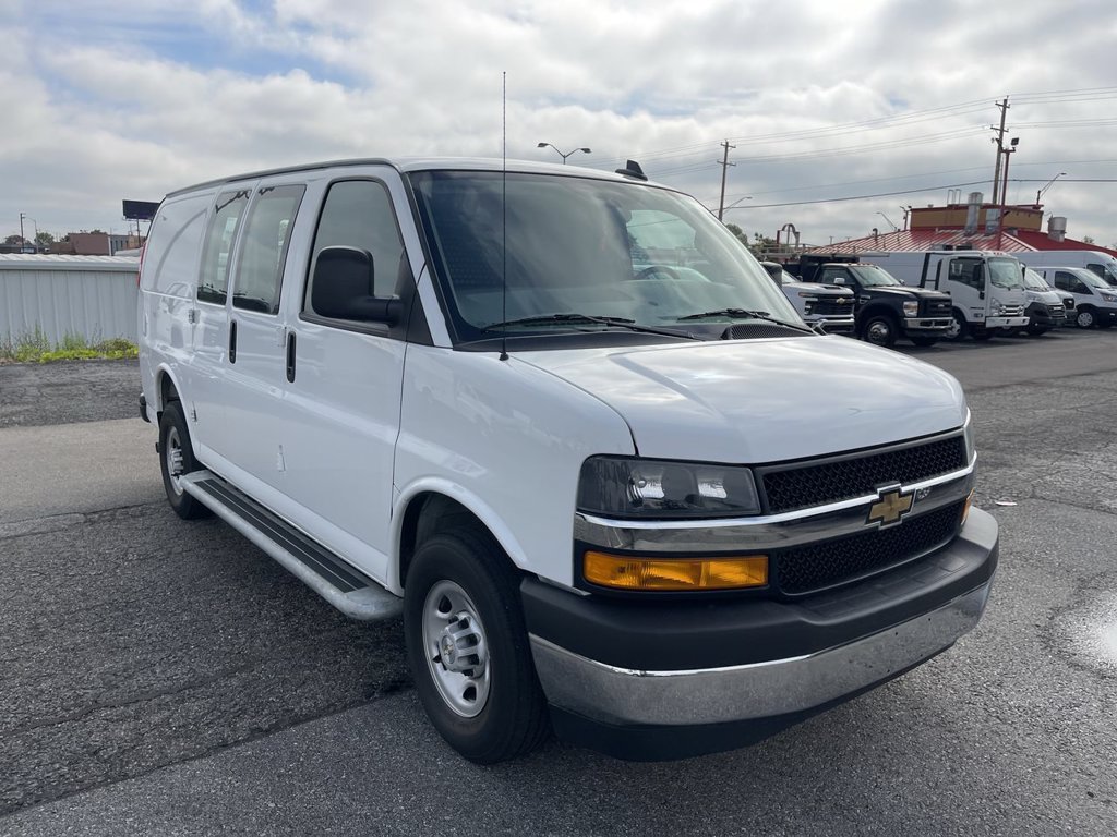 Used 2025 Chevrolet Express 2500 w/ Driver Convenience Package RWD image 16