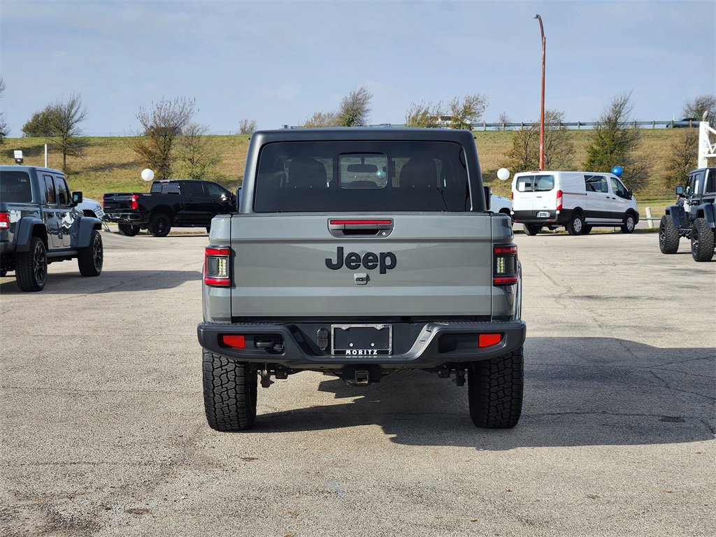 Used 2021 Jeep Gladiator Sport image 6